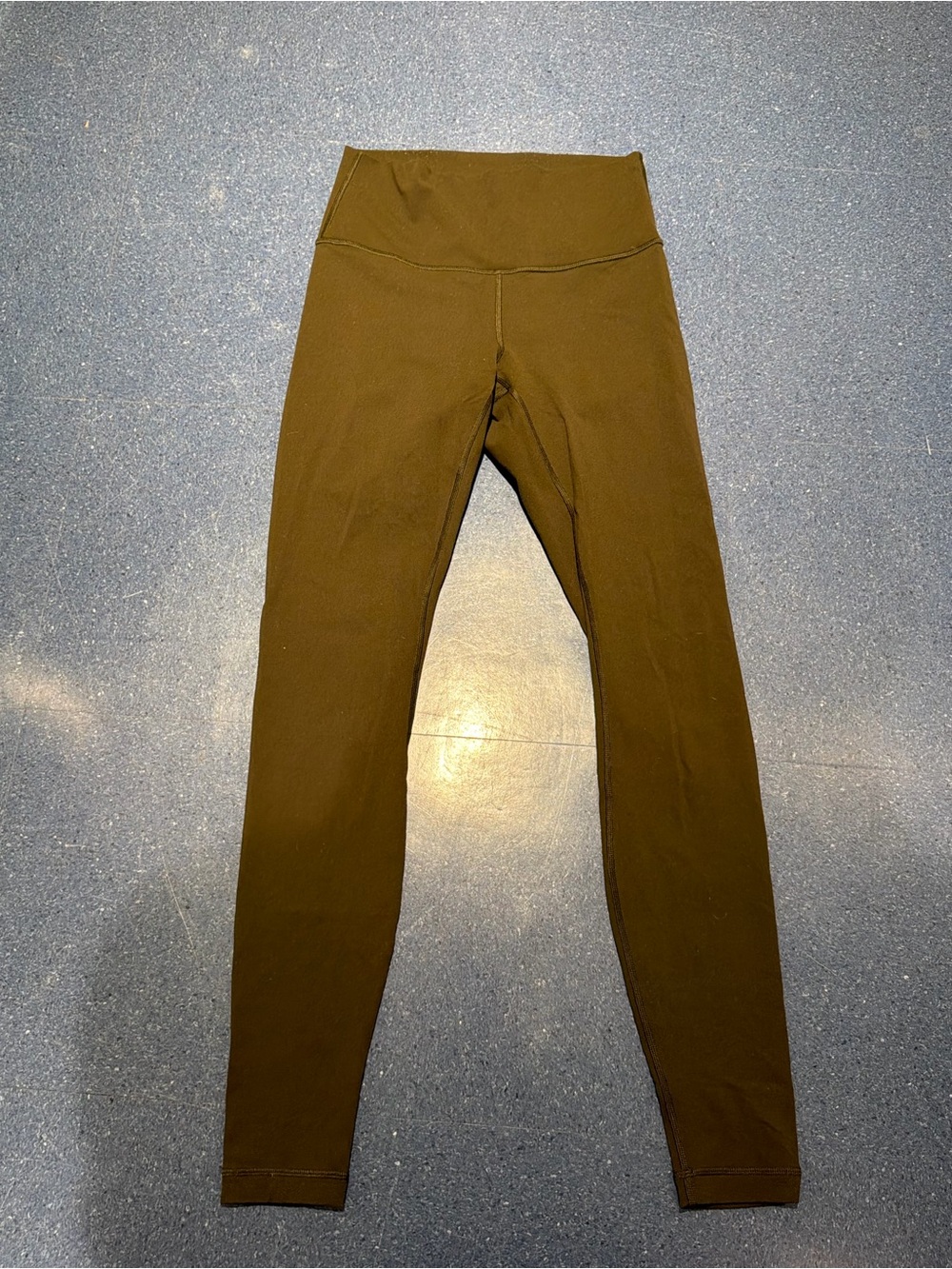 Lululemon Wunder Under Full Length Leggings (olive green, size 6)